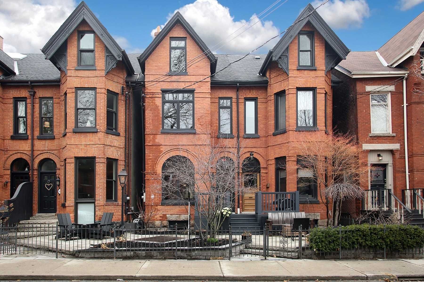 Main Photo: 468 Wellesley Street E in Toronto: Cabbagetown-South St. James Town House (3-Storey) for sale (Toronto C08)  : MLS®# C6010663