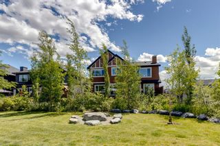Photo 2: 4 West Grove Bay SW in Calgary: West Springs Detached for sale : MLS®# A1232730