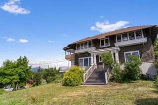 Photo 8: 404 SOMERSET Street in North Vancouver: Upper Lonsdale House for sale in "Upper Lonsdale" : MLS®# R2858342