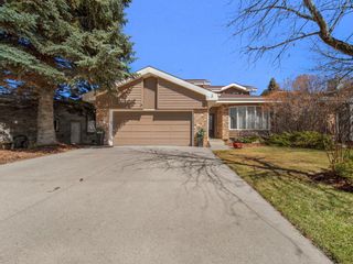Photo 1: 3 Sun Harbour Road SE in Calgary: Sundance Detached for sale : MLS®# A2045144