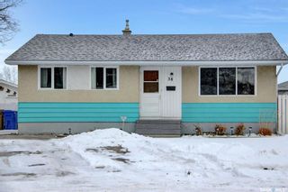 Photo 1: 38 Bird Bay in Regina: Glencairn Residential for sale : MLS®# SK878033