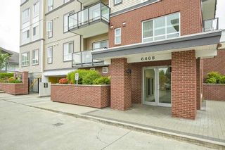 Photo 2: 205 6468 195A Street in Surrey: Clayton Condo for sale in "Yale Bloc Building 1" (Cloverdale)  : MLS®# R2456985