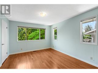 Photo 19: 1557 Pinehurst Crescent in Kelowna: House for sale : MLS®# 10316702