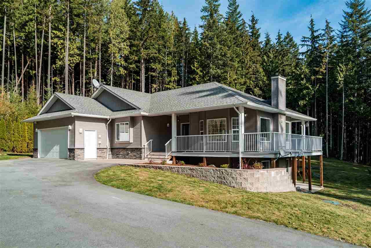 Main Photo: 12286 CARDINAL Place in Mission: Steelhead House for sale : MLS®# R2417586