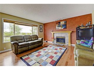 Photo 5: 101 Bridlecreek Park SW in Calgary: Bridlewood House for sale : MLS®# C4063316