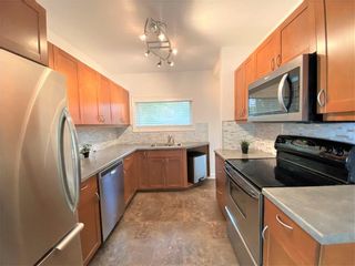 Photo 6: 917 Byng Place in Winnipeg: East Fort Garry Residential for sale (1J)  : MLS®# 202122371