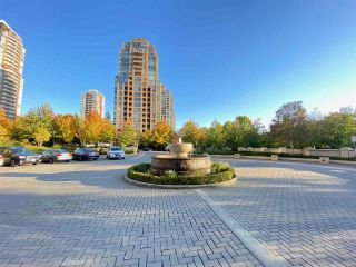 Photo 1: 906 6823 STATION HILL Drive in Burnaby: South Slope Condo for sale in "BELVEDERE" (Burnaby South)  : MLS®# R2534657