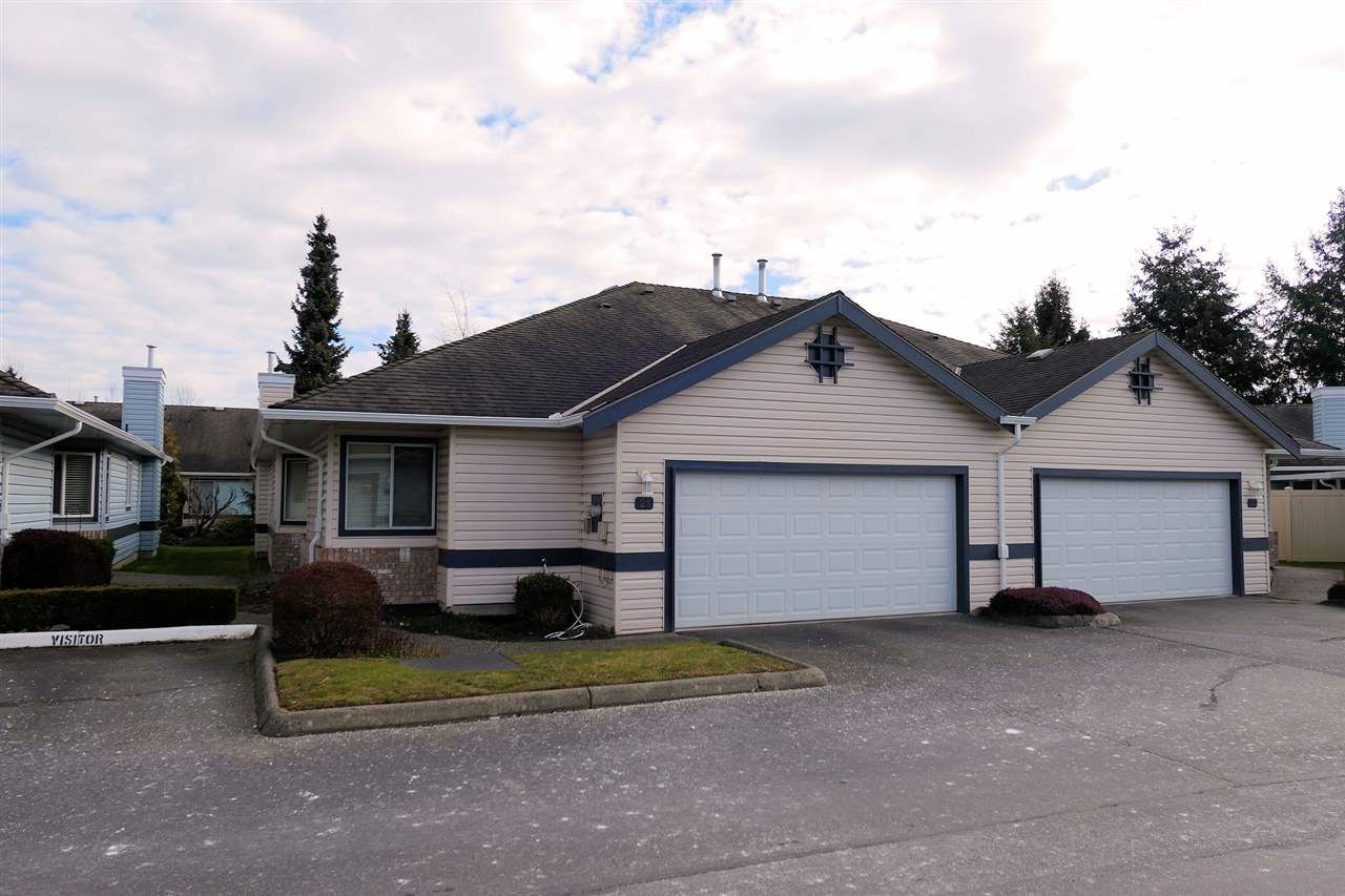 Main Photo: 21 5550 LANGLEY Bypass in Langley: Langley City Townhouse for sale in "RiverWynde" : MLS®# R2537910