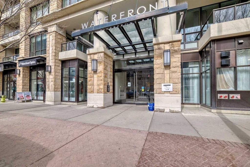 Main Photo: 401 51 Waterfront Mews SW in Calgary: Chinatown Apartment for sale : MLS®# A2118322