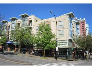 Photo 1: 202 212 LONSDALE Avenue in North Vancouver: Lower Lonsdale Condo for sale in "Two One Two" : MLS®# V893037