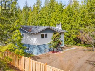 Photo 2: 5201 MANSON AVE in Powell River: House for sale : MLS®# 17984