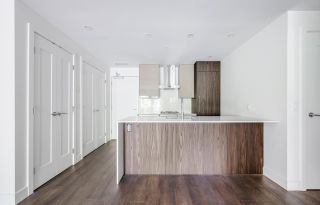 Photo 3: 102 488 W 58TH Avenue in Vancouver: South Cambie Condo for sale in "Park House" (Vancouver West)  : MLS®# R2872851