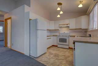 Photo 9: 14 Chinook Crescent: Claresholm Semi Detached (Half Duplex) for sale : MLS®# A2100123