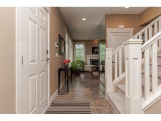 Photo 3: 3338 BLOSSOM Court in Abbotsford: Abbotsford East House for sale in "Highlands" : MLS®# F1450639