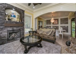 Photo 5: 8246 144A Street in Surrey: Bear Creek Green Timbers House for sale : MLS®# R2423200