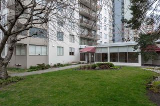 Photo 3: 302 1251 CARDERO Street in Vancouver: Downtown VW Condo for sale in "SURFCREST" (Vancouver West)  : MLS®# R2352438