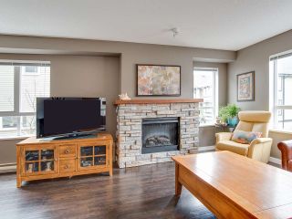 Photo 7: 6 6747 203 Street in Langley: Willoughby Heights Townhouse for sale in "Sagebrook" : MLS®# R2346997