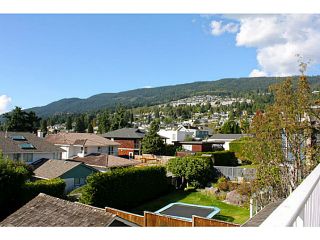 Photo 18: 1373 20TH Street in West Vancouver: Ambleside House for sale : MLS®# V1030085
