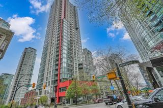 Photo 1: 2404 1211 MELVILLE Street in Vancouver: Coal Harbour Condo for sale (Vancouver West)  : MLS®# R2875088