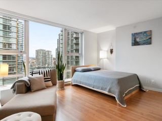 Photo 13: 1207 668 CITADEL Parade in Vancouver: Downtown VW Condo for sale in "Spectrum 2" (Vancouver West)  : MLS®# R2736555