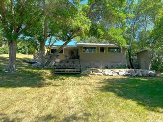 Photo 1: 634 Daniel Drive in Buffalo Pound Lake: Residential for sale : MLS®# SK947104