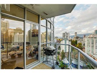 Photo 7: 1403 1050 SMITHE Street in Vancouver: West End VW Condo for sale in "THE STERLING" (Vancouver West)  : MLS®# V1092092