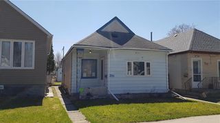 Photo 1: 286 Semple Avenue in Winnipeg: West Kildonan Residential for sale (4D)  : MLS®# 202009914