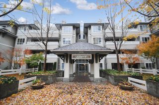 Photo 1: 408 6745 STATION HILL Court in Burnaby: South Slope Condo for sale in "THE SALTSPRING" (Burnaby South)  : MLS®# V858232