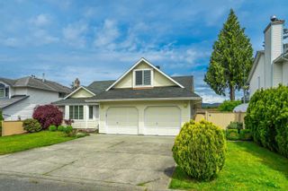 Photo 1: 23161 124A Avenue in Maple Ridge: East Central House for sale : MLS®# R2693642