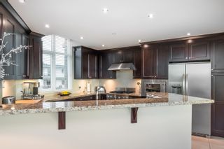 Photo 18: 304 14824 NORTH BLUFF Road: White Rock Condo for sale in "The BELAIRE" (South Surrey White Rock)  : MLS®# R2748610