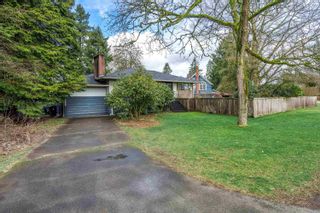 Photo 1: 23243 88 Avenue in Langley: Fort Langley House for sale : MLS®# R2860058