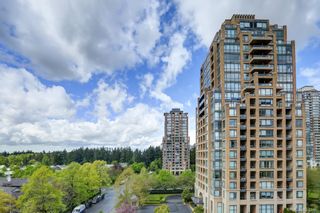 Photo 19: 703 7388 SANDBORNE Avenue in Burnaby: South Slope Condo for sale in "Wayfair Place" (Burnaby South)  : MLS®# R2685803