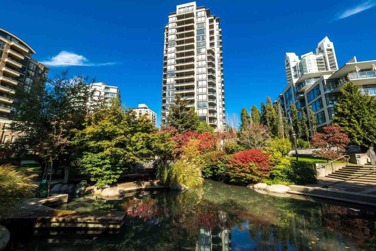 Main Photo: 906 151 W 2ND STREET in North Vancouver: Lower Lonsdale Condo for sale : MLS®# R2332933