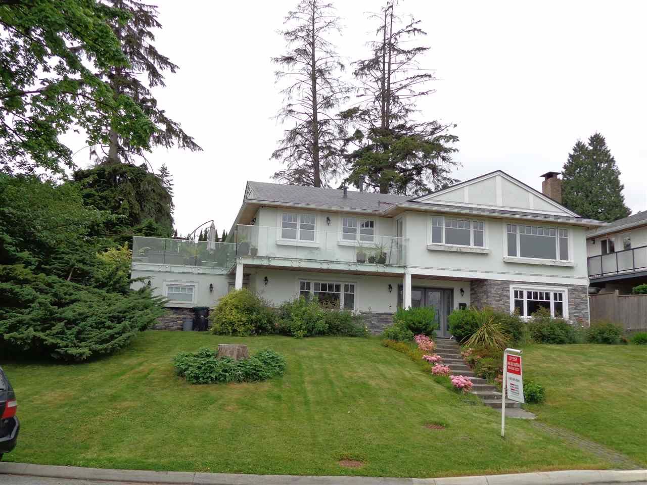 Main Photo: 4210 GLENHAVEN CRESCENT in North Vancouver: Dollarton House for sale : MLS®# R2373969