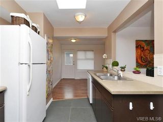 Photo 9: 1111 Caledonia Ave in VICTORIA: Vi Central Park Half Duplex for sale (Victoria)  : MLS®# 708700