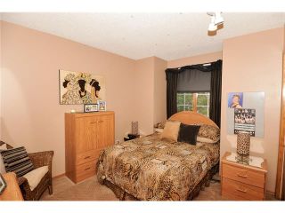 Photo 31: 39 SANDALWOOD Heights NW in Calgary: Sandstone House for sale : MLS®# C4025285