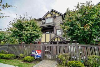 Photo 2: 102 7227 ROYAL OAK AVENUE in Burnaby: Metrotown Townhouse for sale (Burnaby South)  : MLS®# R2302097