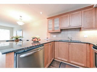 Photo 6: 111 1969 WESTMINSTER Avenue in Port Coquitlam: Glenwood PQ Condo for sale : MLS®# V1099942