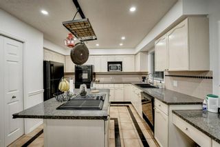 Photo 12: 9 5790 Patina Drive SW in Calgary: Patterson Row/Townhouse for sale : MLS®# A1160459