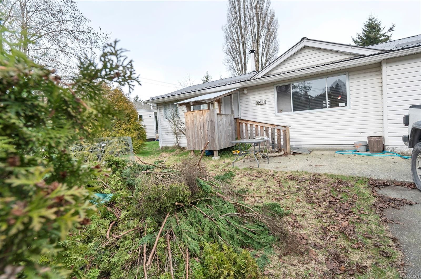 Main Photo: 1880 15th Ave in Campbell River: CR Campbell River Central House for sale : MLS®# 924213