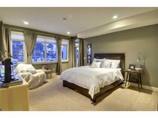 Photo 13: 17 SPRING VALLEY Lane SW in CALGARY: Springbank Hill Residential Detached Single Family for sale (Calgary)  : MLS®# C3460513