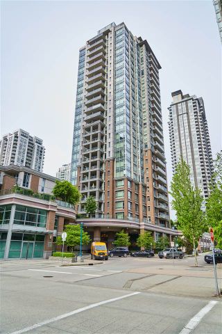 Photo 1: 909 1155 THE HIGH Street in Coquitlam: North Coquitlam Condo for sale in "M ONE" : MLS®# R2362206