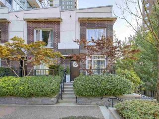 Photo 1: 1438 SEYMOUR MEWS in Vancouver: Yaletown Townhouse for sale (Vancouver West)  : MLS®# R2201290