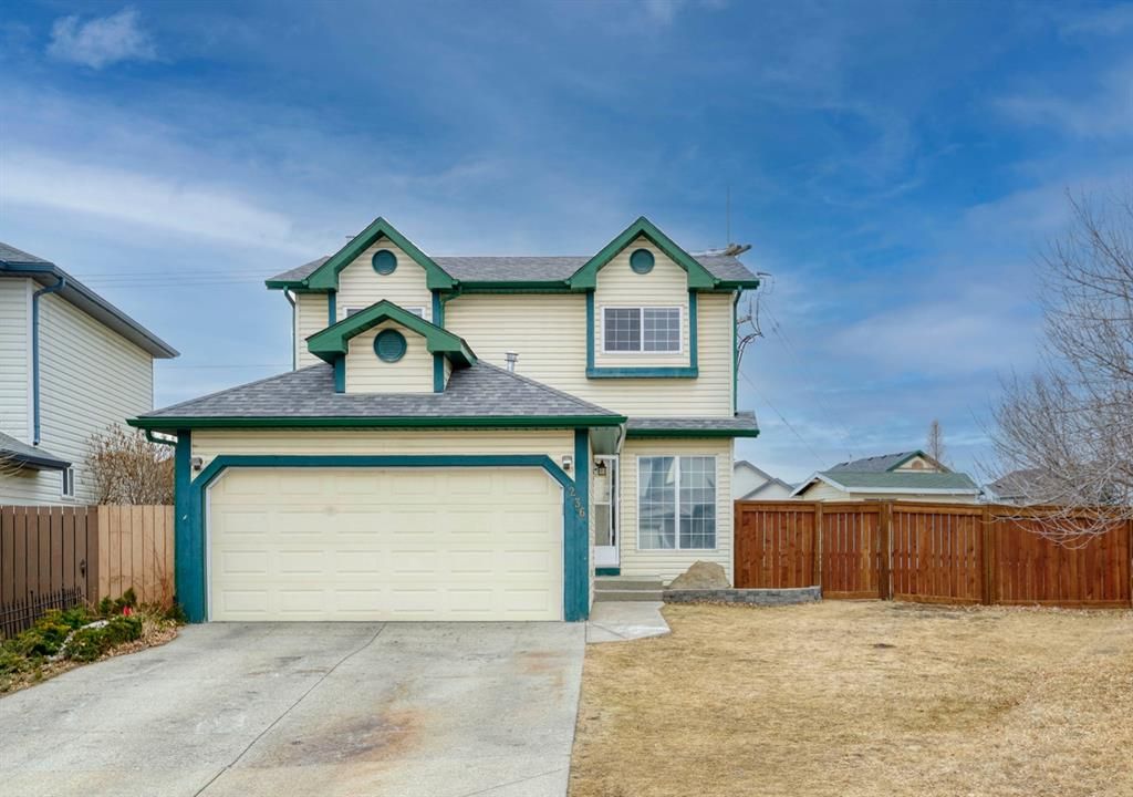 Main Photo: 236 Coverdale Court NE in Calgary: Coventry Hills Detached for sale : MLS®# A1182289