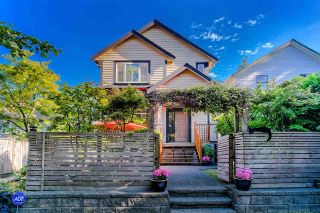 Photo 2: 629 E 13TH Avenue in Vancouver: Mount Pleasant VE 1/2 Duplex for sale (Vancouver East)  : MLS®# R2488207