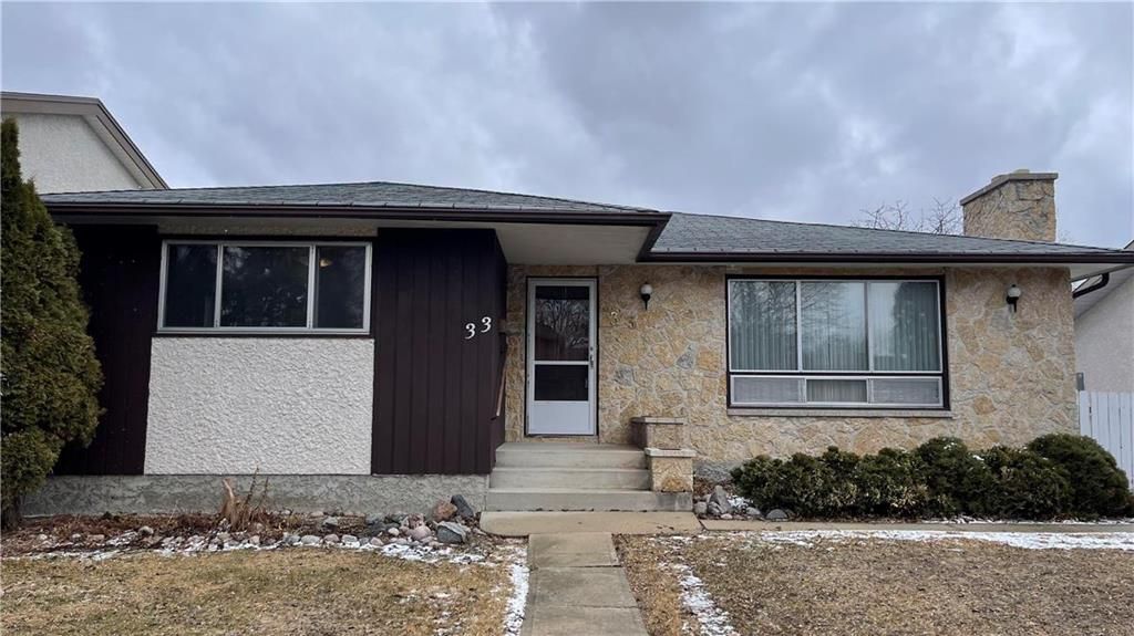Main Photo: 33 Kenville Crescent in Winnipeg: Maples Residential for sale (4H)  : MLS®# 202308922