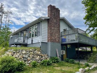 Photo 1: 809 Woodlawn Drive in Woodlawn: 407-Shelburne County Residential for sale (South Shore)  : MLS®# 202215196