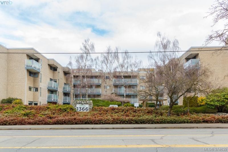 FEATURED LISTING: 206 - 1366 Hillside Ave VICTORIA