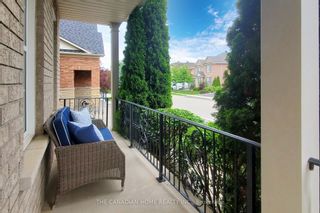 Photo 6: 66 Louvre Circle in Brampton: Vales of Castlemore North House (Bungalow) for sale : MLS®# W8428648