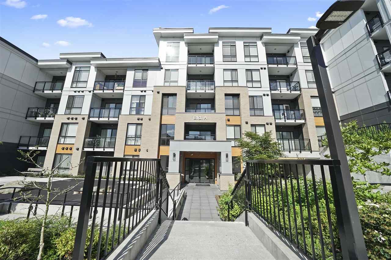 Main Photo: A005 20087 68 Avenue in Langley: Willoughby Heights Condo for sale in "Park Hill" : MLS®# R2501917